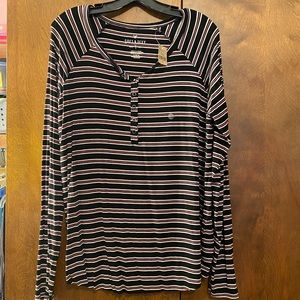 women’s long sleeve